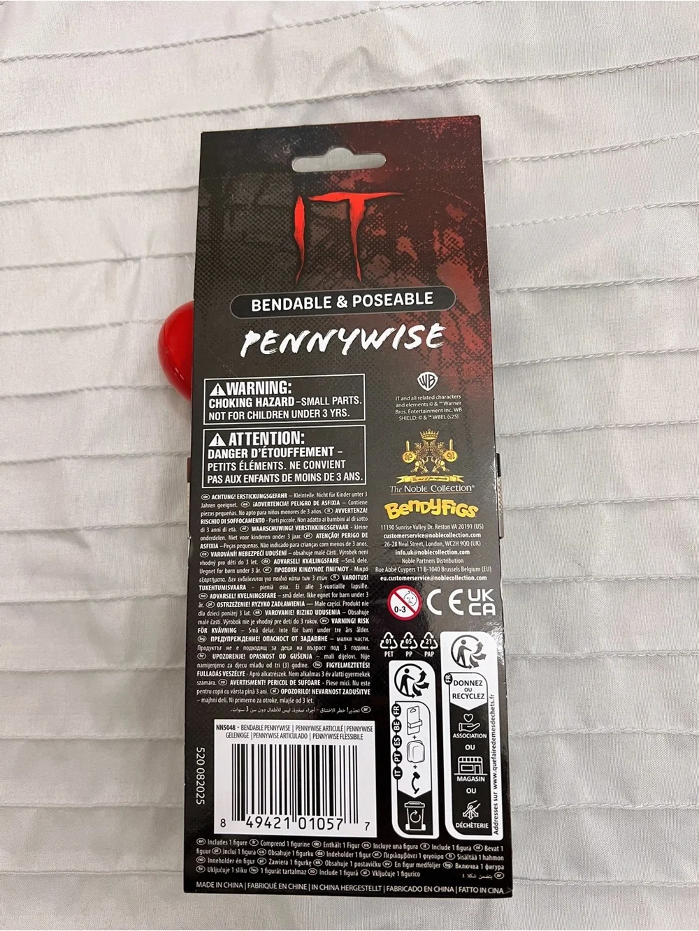 Pennywise- It Movie- Bendable & Poseable Action Figure- The Noble Collection